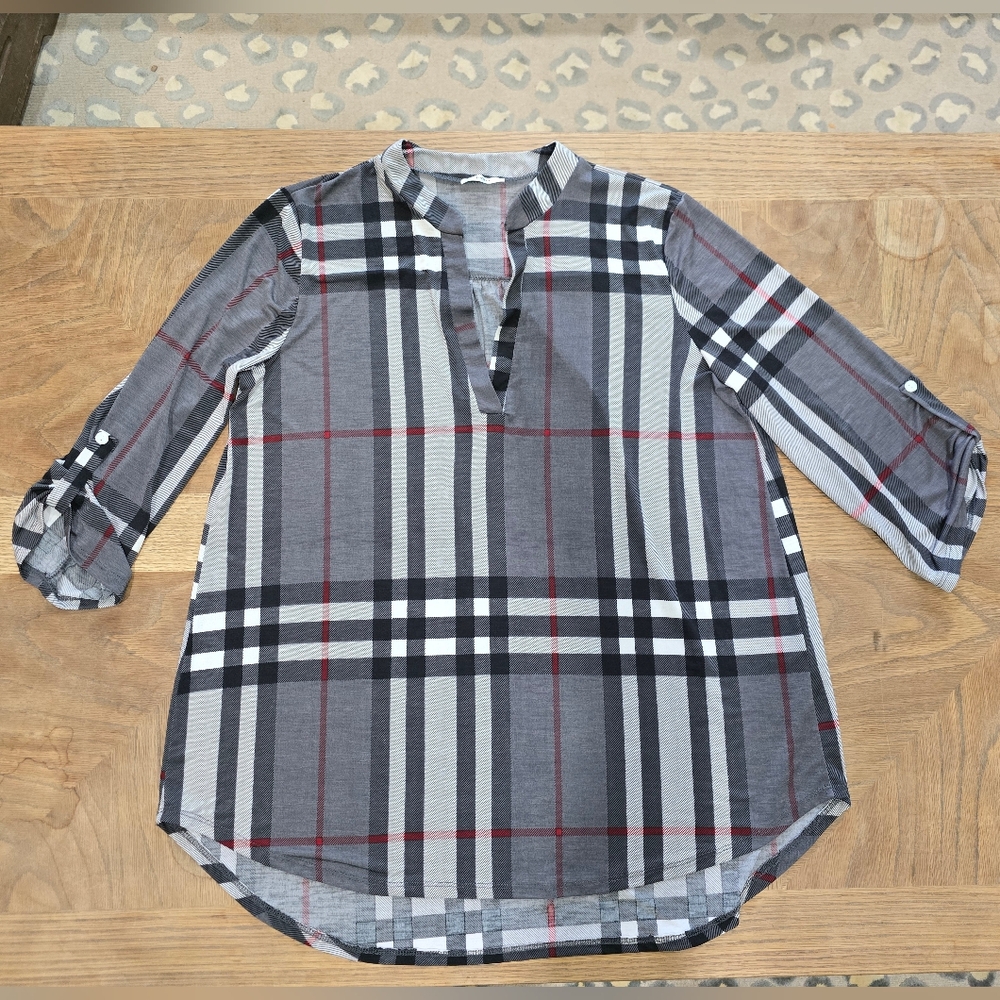 Boutique JODIFL Plaid V-NECK Shirt Large